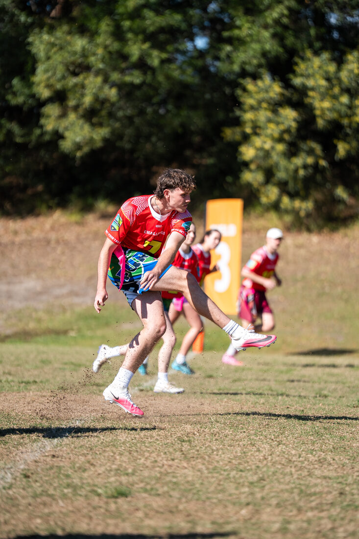 Male Tag player in action at a Challenger Series event